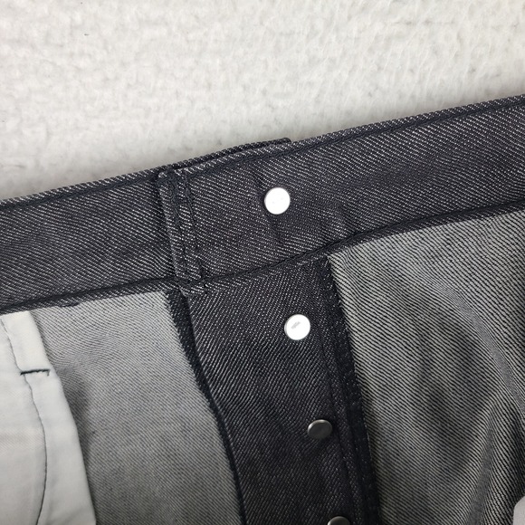 Levi's 562 Jeans Mens 40x32 Dark Gray‎ Wash Loose Taper Fits 40x30 EC - Picture 8 of 15